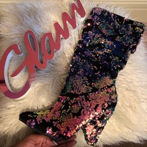 Multicolored sequins boots 🔥